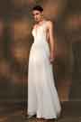 Vestido de novia de novia con tirantes en V profundos