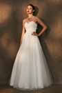 Vestido de novia bordado con cuentas sin tirantes