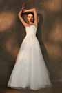 Vestido de novia bordado con cuentas sin tirantes