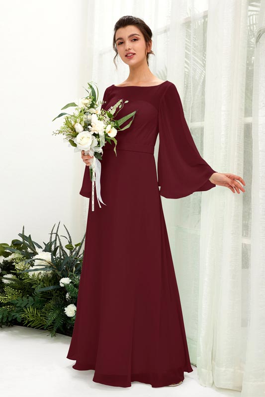 Vestido de dama de honor A‑line de gasa con escote barco, mangas largas y largo hasta el suelo para boda