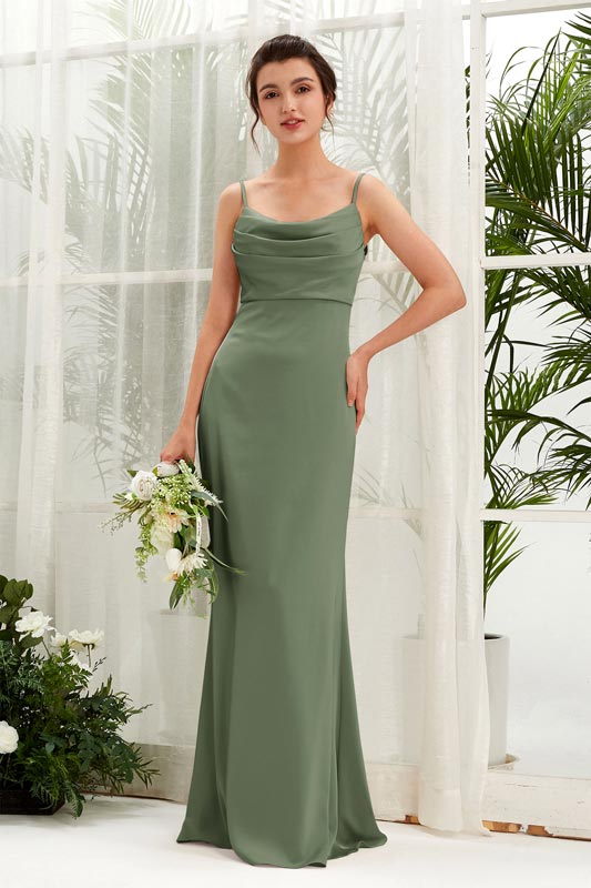 Vestido de dama de honor de satén con cintura imperio y escote barco, sin mangas y largo hasta el suelo para boda
